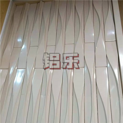 三个因素让您轻松的选对高品质铝方通