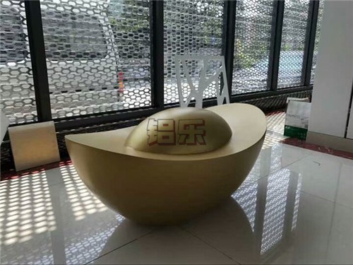 铝乐教大家怎么订购到优质的包柱铝单板