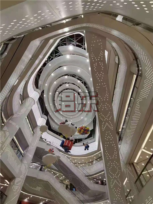 拉丝铝单板出名产品品牌有那些？怎么样采购到完美拉丝铝单板