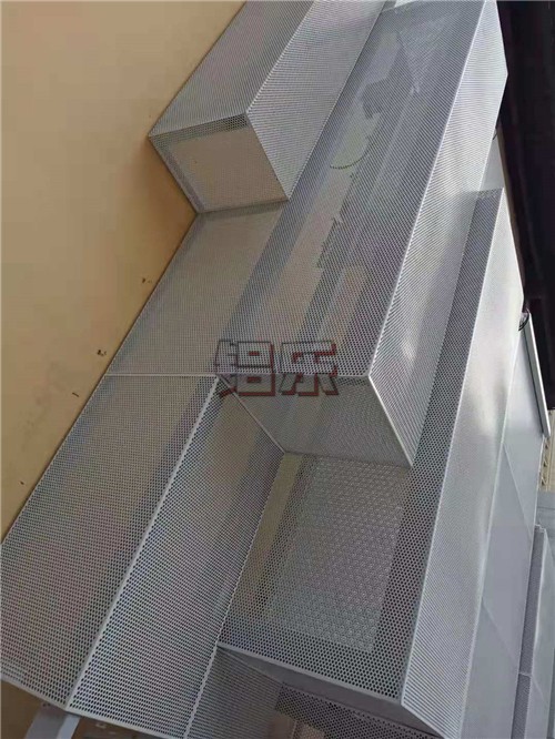 铝乐建材公司教大家如何买到优质的木纹铝单板