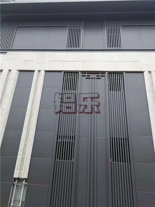 铝乐告诉您怎么订购好的双曲铝单板