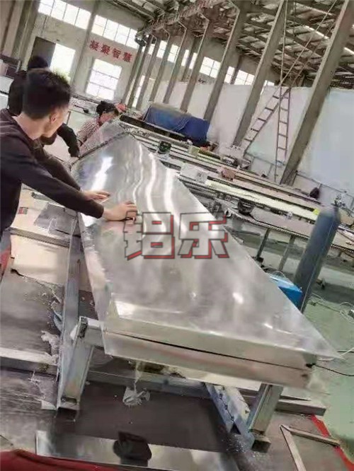 要怎样采购到高质量的铝方通这几个因素要注意