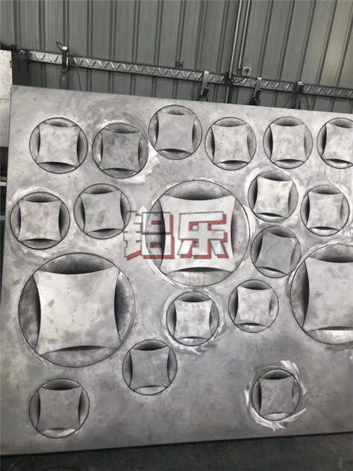 三大关键要点让您快速的采办到好的拉丝铝单板