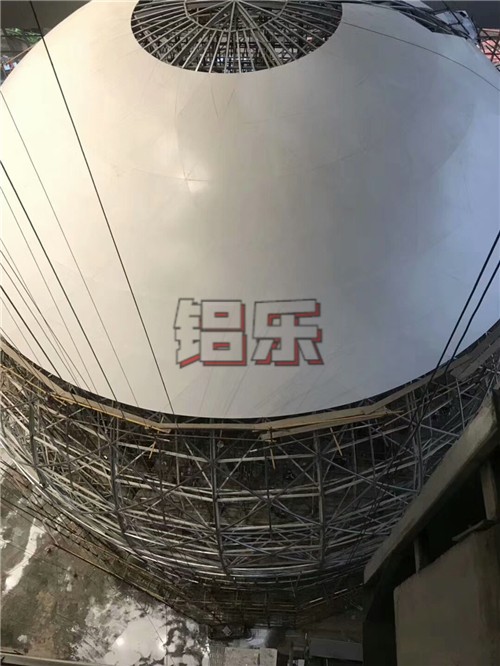 包柱铝单板厂家让您如何能选择到一流的包柱铝单板